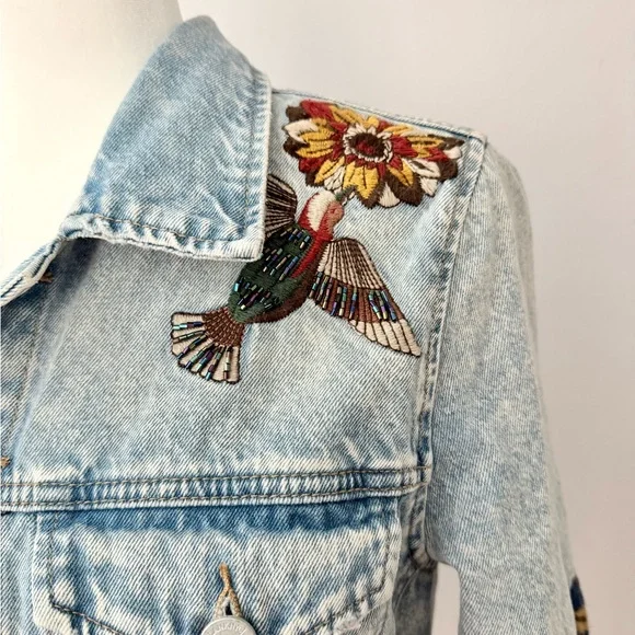Blank NYC Embroidered hummingbird and floral embellished Denim Jacket M - Picture 8 of 10